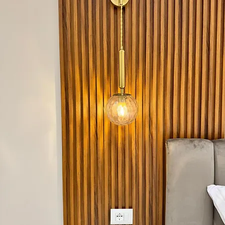 E&r At Myslym Shyri 티라나