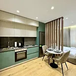 E&r At Myslym Shyri Hotel