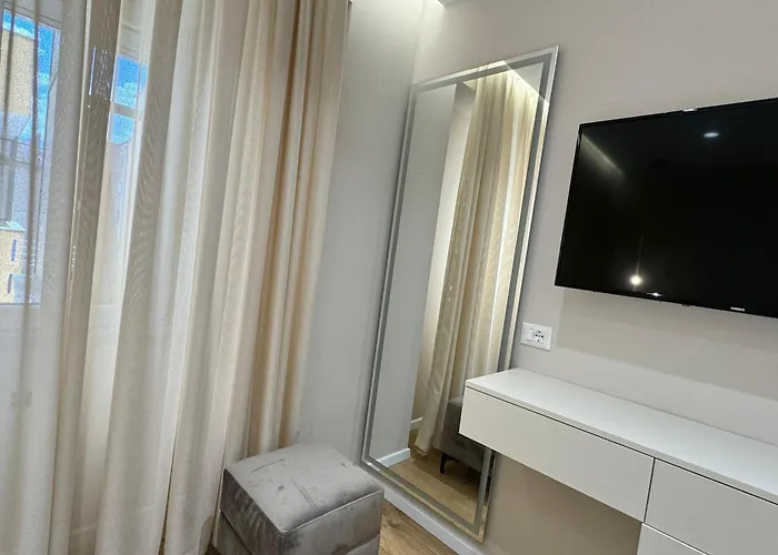 E&r At Myslym Shyri Tirana